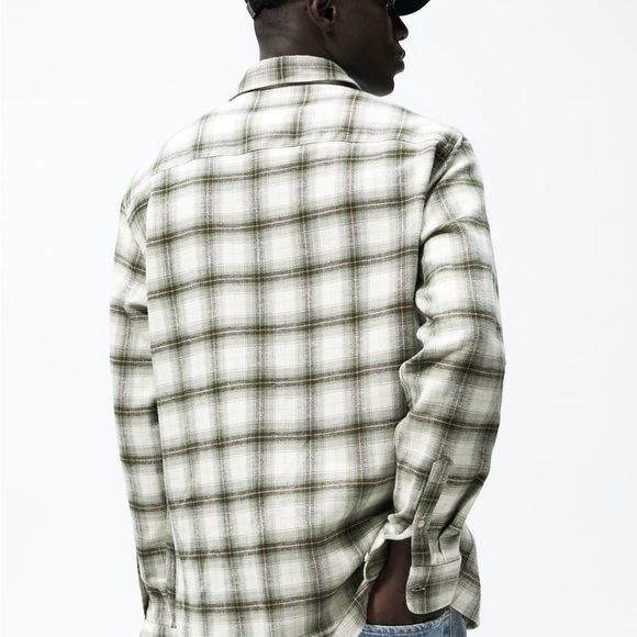 PLAID FLANNEL SHIRT - Picture 3 of 8